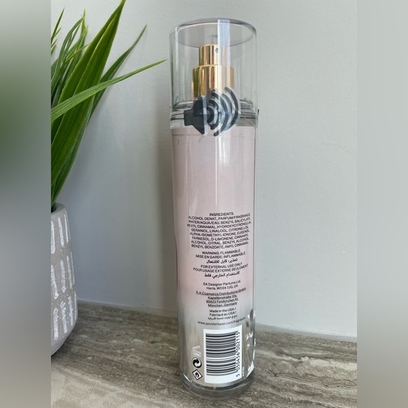 JLo GLOW - Picture 2 of 2